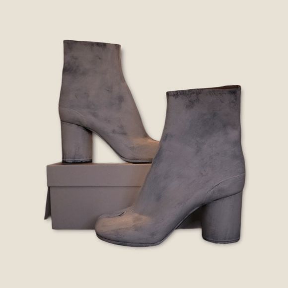 Maison Martin Margiela Other - Maison Margiela White Paint Tabi Boots Size 6/38 EU